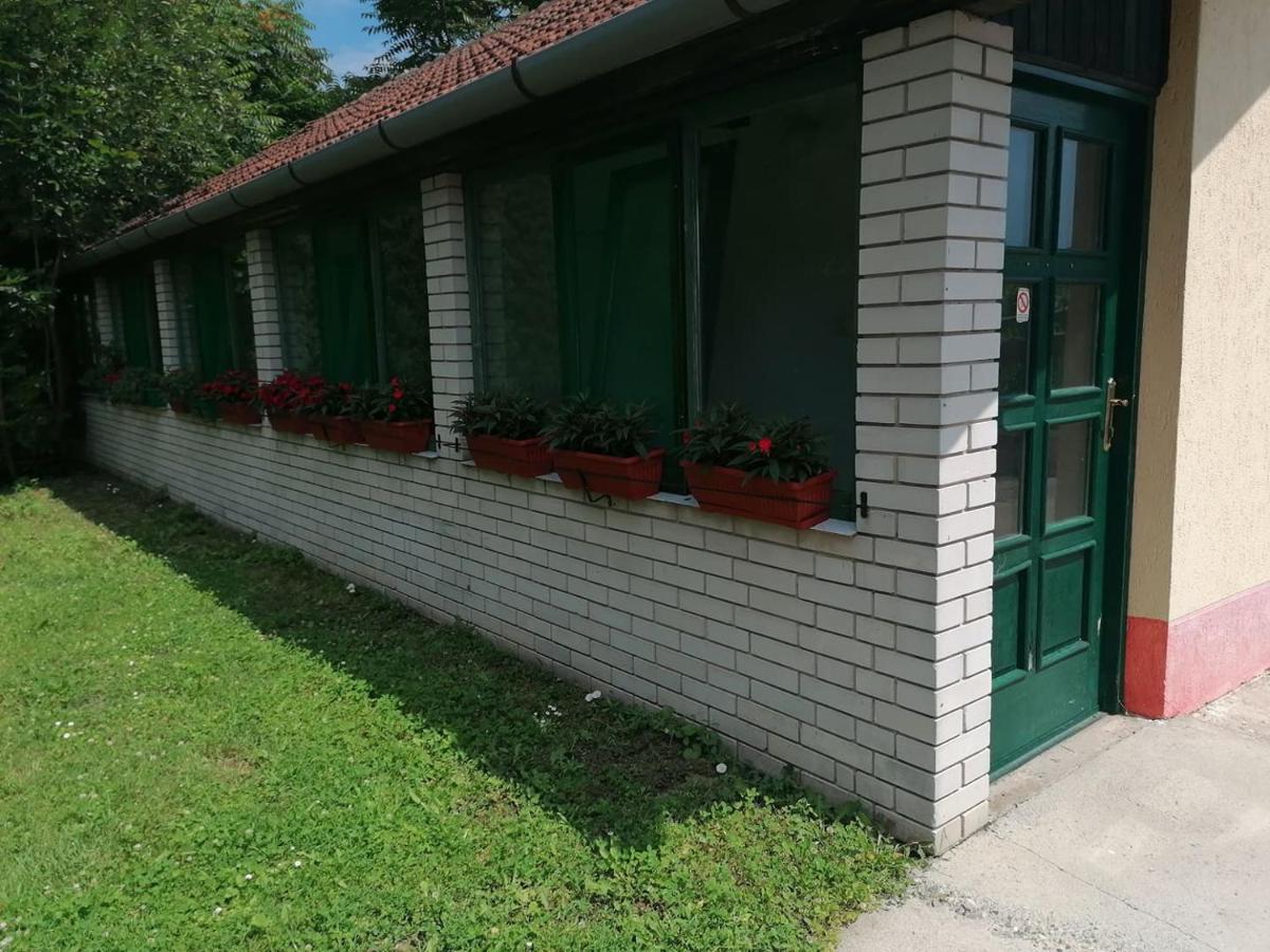 Fogado Palic Exterior photo